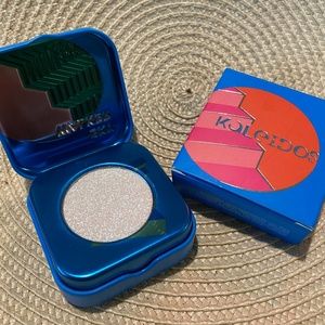 Space age highlighter-sky walker